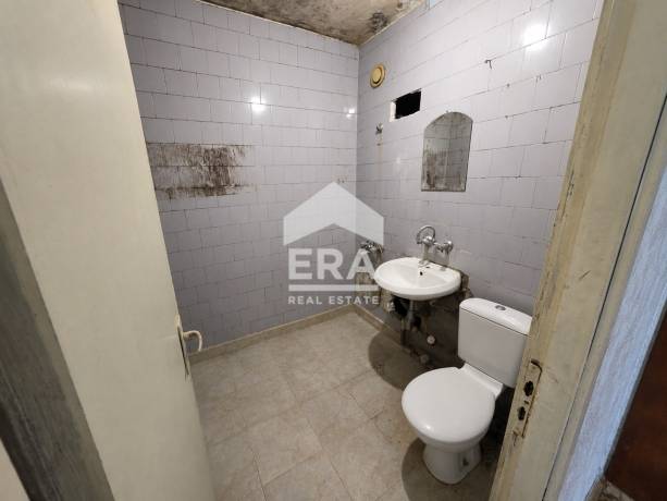 Двустаен апартамент с панорамна гледка в ЕПК сграда в ж.к. Младост 3