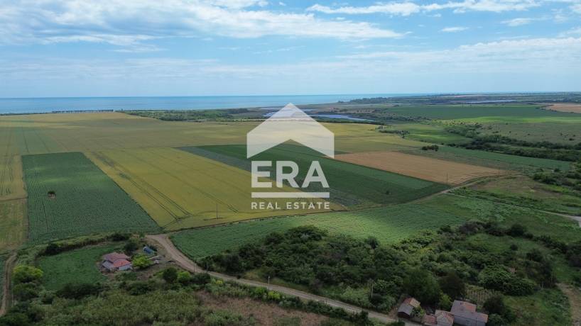 Къща за продажба в с. Езерец, област Добрич