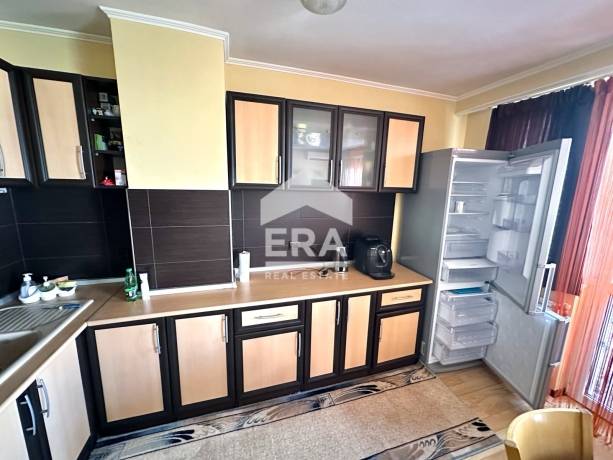 Четиристаен апартамент за продажба в кв. Дунавите, Добрич