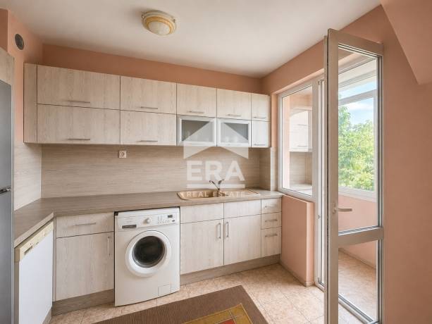 Етаж от къща за продажба равен парцел с площ 400 кв.м в кв. Виница, гр. Варна.