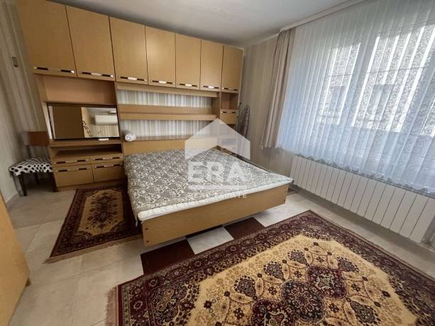 ЕРА Надежда отдава етаж от къща в кв.Требич