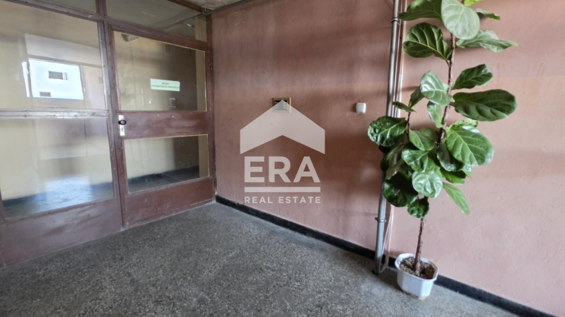 Четиристаен апартамент за продажба в кв. Мидия Енос, Русе