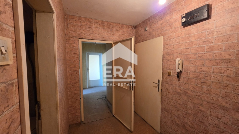 Четиристаен апартамент за продажба в кв. Мидия Енос, Русе