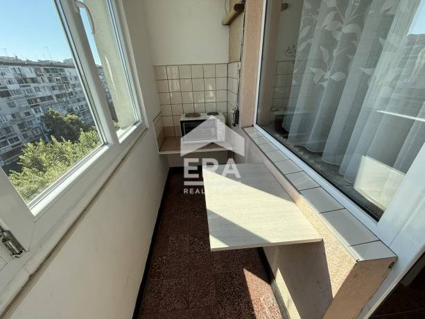 Двустаен апартамент за продажба в кв. Славейков, Бургас