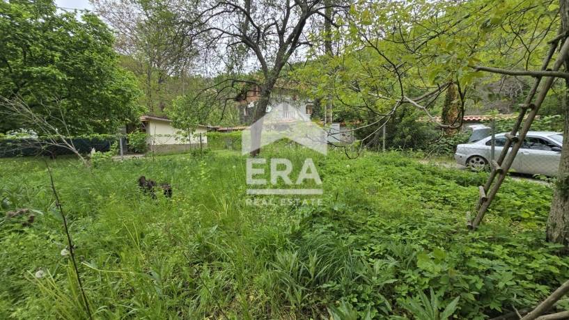 ЕРА Надежда продава равен парцел сред невероятна природа в с. Реброво, община Своге