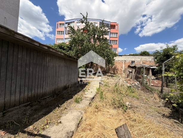 Къща за продажба в Център, Силистра