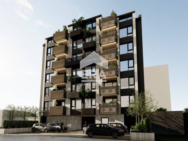 Тристаен апартамент за продажба, в новострояща се сграда, Център, Варна, в близост до Катедралата и 1-во РПУ