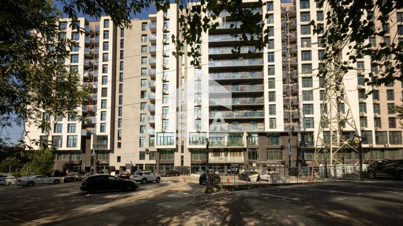 Тристаен апартамент за продажба в кв. Витоша, София