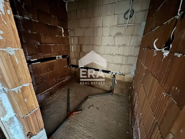 Тристаен панорамен апартамент на етап Акт 14 за продажба в район с отлична локация и инфраструктура, Възраждане I, Варна