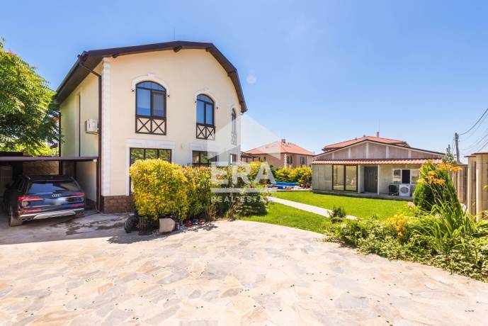 Къща за продажба в м-т Долна Трака, Варна