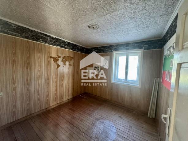 Къща за продажба в с. Полски Сеновец, област Велико Търново