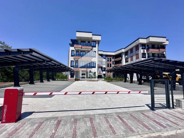 Тристаен апартамент с голяма тераса в кв. Зона Б, Велико Търново