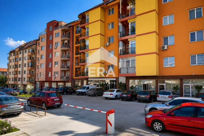 Тристаен апартамент за продажба в кв. Дървеница, София