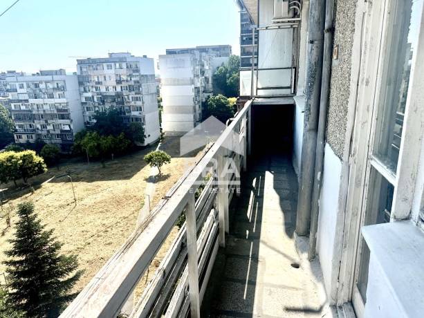 Тристаен апартамент за продажба в кв. Младост 1, Варна