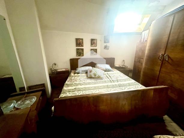 Тристаен апартамент в района на Окръжна Болница, гр. Варна