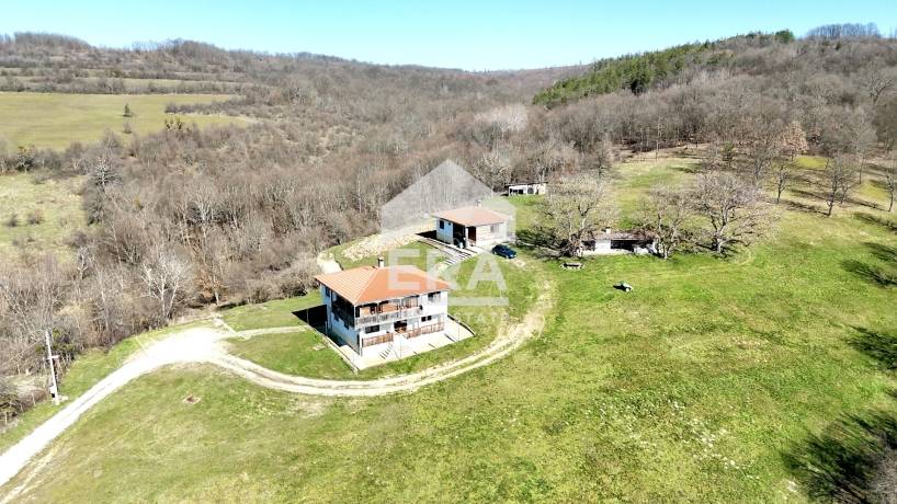 Бизнес имот за продажба в с. Малка Черковна, област Търговище