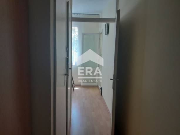 ЕРА Младост ексклузивно продава слънчева гарсониера в саниран панелен блок, ж.к. Дружба 2