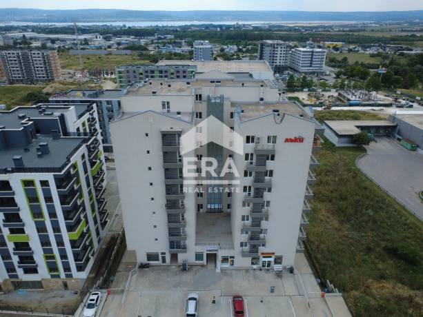 Тристаен апартамент за продажба в кв. Владислав Варненчик 1, Варна