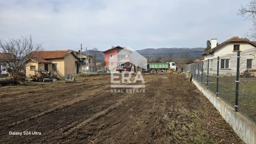 Парцел за продажба в гр. Годеч, област София