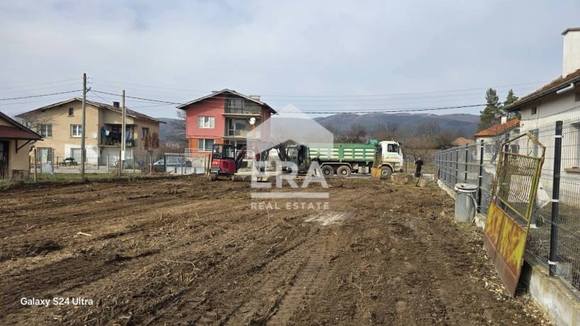 Парцел за продажба в гр. Годеч, област София