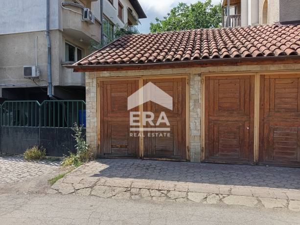 Тристаен апартамент за продажба в кв. Павлово, София