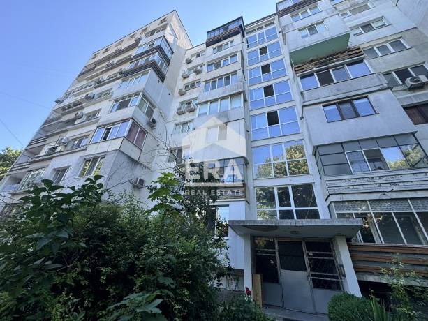 ЕКСКЛУЗИВНО! Панелна обзаведена гарсониера за продажба, район Младост 2, Варна.