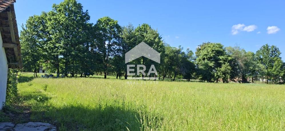 ЕКСКЛУЗИВНО!!! ЕРА ОСЪМ предлага за продажба производствена база в с. Сопот, община Угърчин