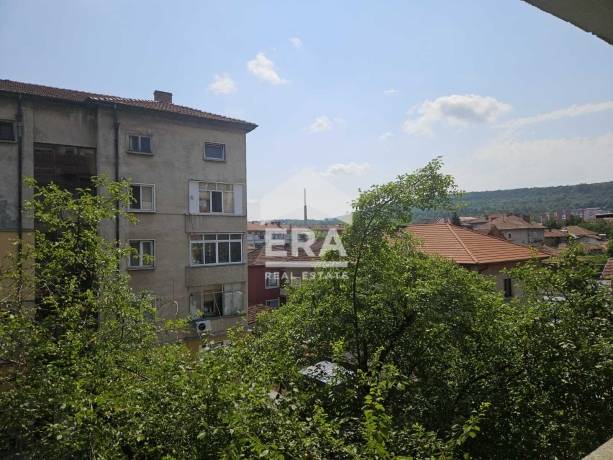 ЕКСКЛУЗИВНО! Ера Осъм предлага за продажба тухлен апартамент в гр. Ловеч