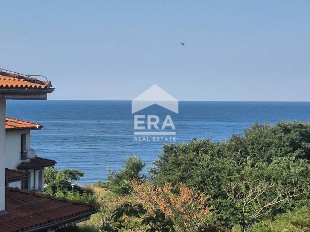 ПЪРВА ЛИНИЯ МОРЕ! Тристаен апартамент в с. Лозенец, комплекс "Лалов Егрек"!