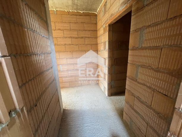 Лекарски кабинет за продажба в кв. Виница, Варна