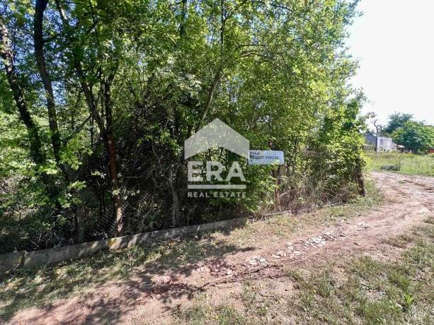 Парцел за продажба в с. Николово, област Русе