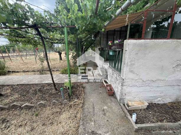 ЕРА Надежда продава къща в Драговищица