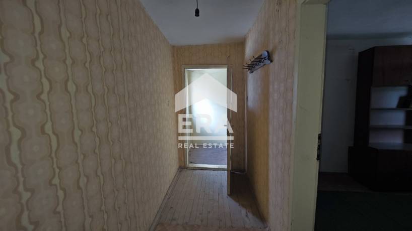 Къща за продажба в Център, Търговище