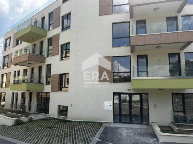 Тристаен апартамент за продажба в кв. Виница, Варна