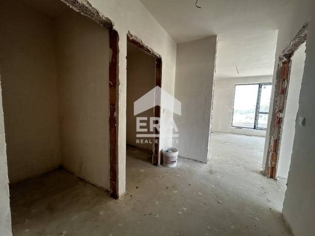 Тристаен апартамент за продажба в кв. Виница, Варна