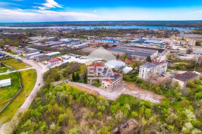 Бизнес имот за продажба в кв. Източна промишлена зона, Русе
