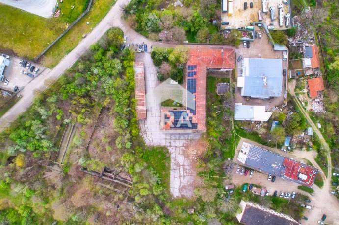 Бизнес имот за продажба в кв. Източна промишлена зона, Русе