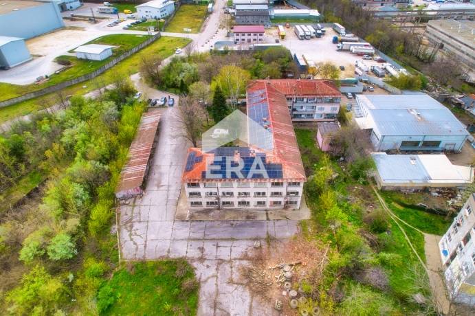 Бизнес имот за продажба в кв. Източна промишлена зона, Русе