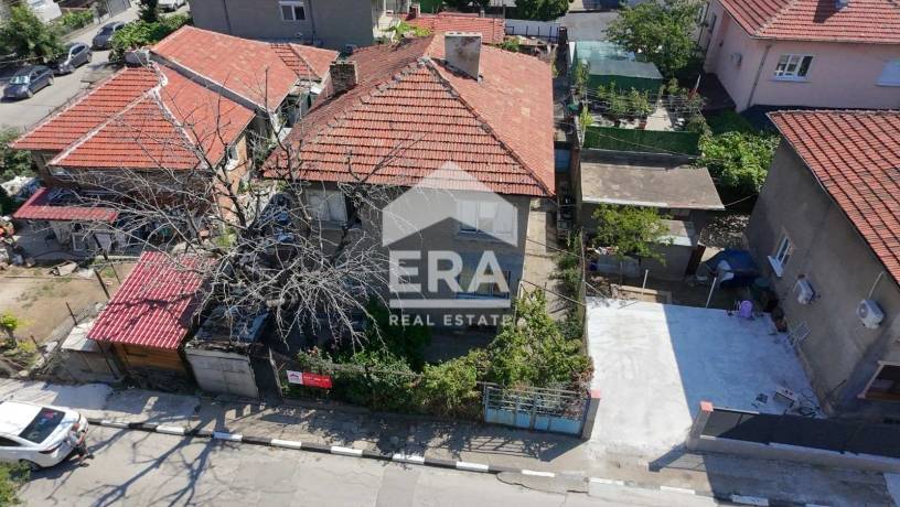 Етаж от къща за продажба в кв. Родина 1, Русе