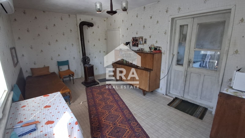 Етаж от къща за продажба в кв. Родина 1, Русе