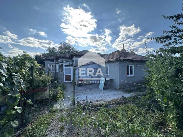 ЕКСКЛУЗИВНО! ЕРА Добруджа предлага за продажба къща с село Полковник Свещарово