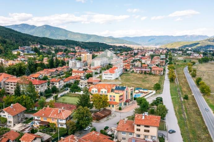 Бизнес имот за продажба в гр. Велинград, област Пазарджик