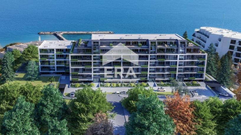 Двустаен апартамент за продажба в новостроящ се затворен комплекс за продажба на брега на морето к.к Чайка, гр. Варна.