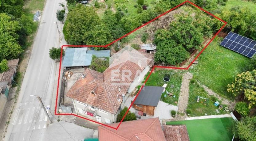 Къща за продажба в с. Пчелище, област Велико Търново