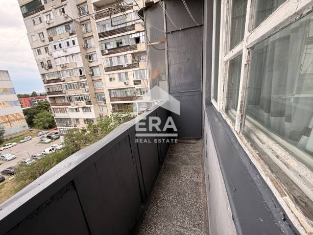 Двустаен панелен апартамент за продажба, район Младост II, Варна