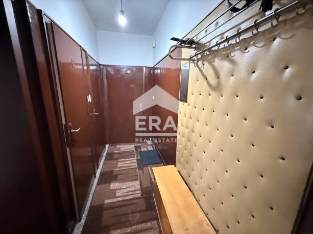 Двустаен панелен апартамент за продажба, район Младост II, Варна