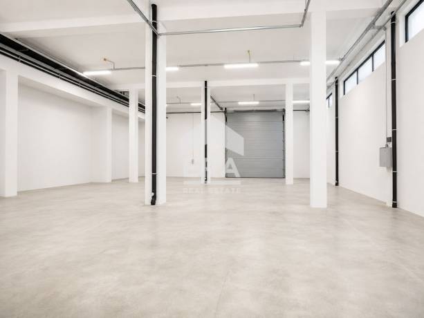 Бизнес имот под наем в кв. Промишлена зона – Юг, Велико Търново