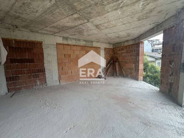 Двустаен апартамент за продажба в кв. ЛК Тракия, Варна