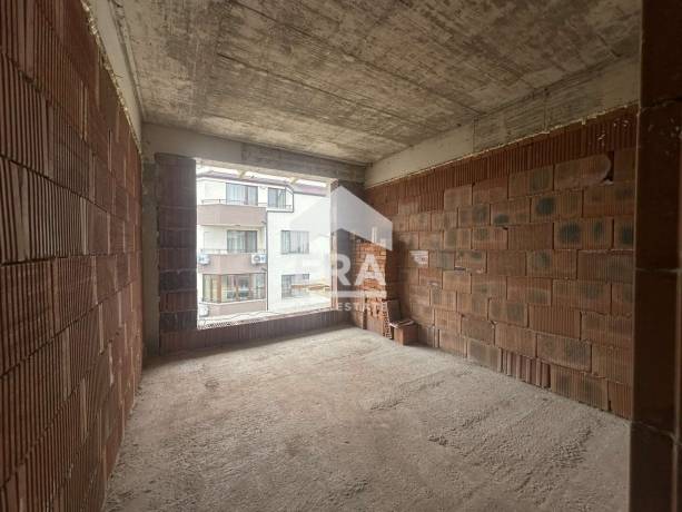 Двустаен апартамент за продажба в кв. ЛК Тракия, Варна