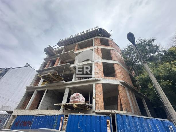 Двустаен апартамент за продажба в кв. ЛК Тракия, Варна